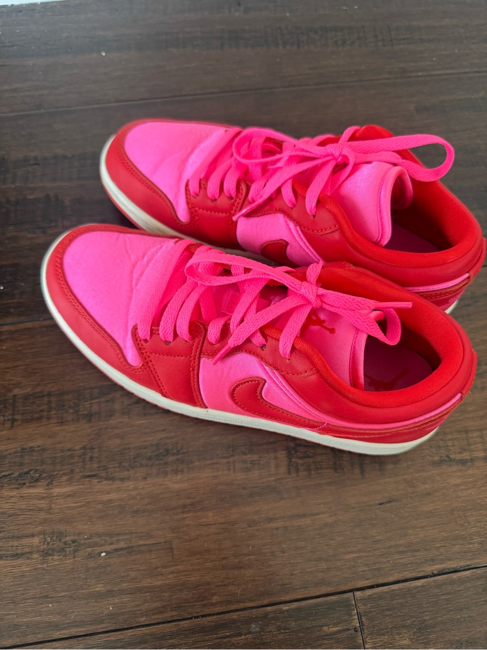 Women’s Nike Air Jordan 1 Low SE Pink Blast sneakers Size 7.5